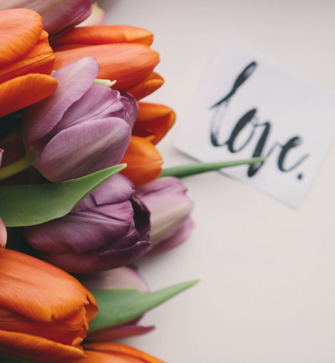 Belles fleurs et une note 'amour'